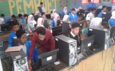 Keuntungan dan Manfaat menggunakan e-Learning bagi Guru dan Siswa